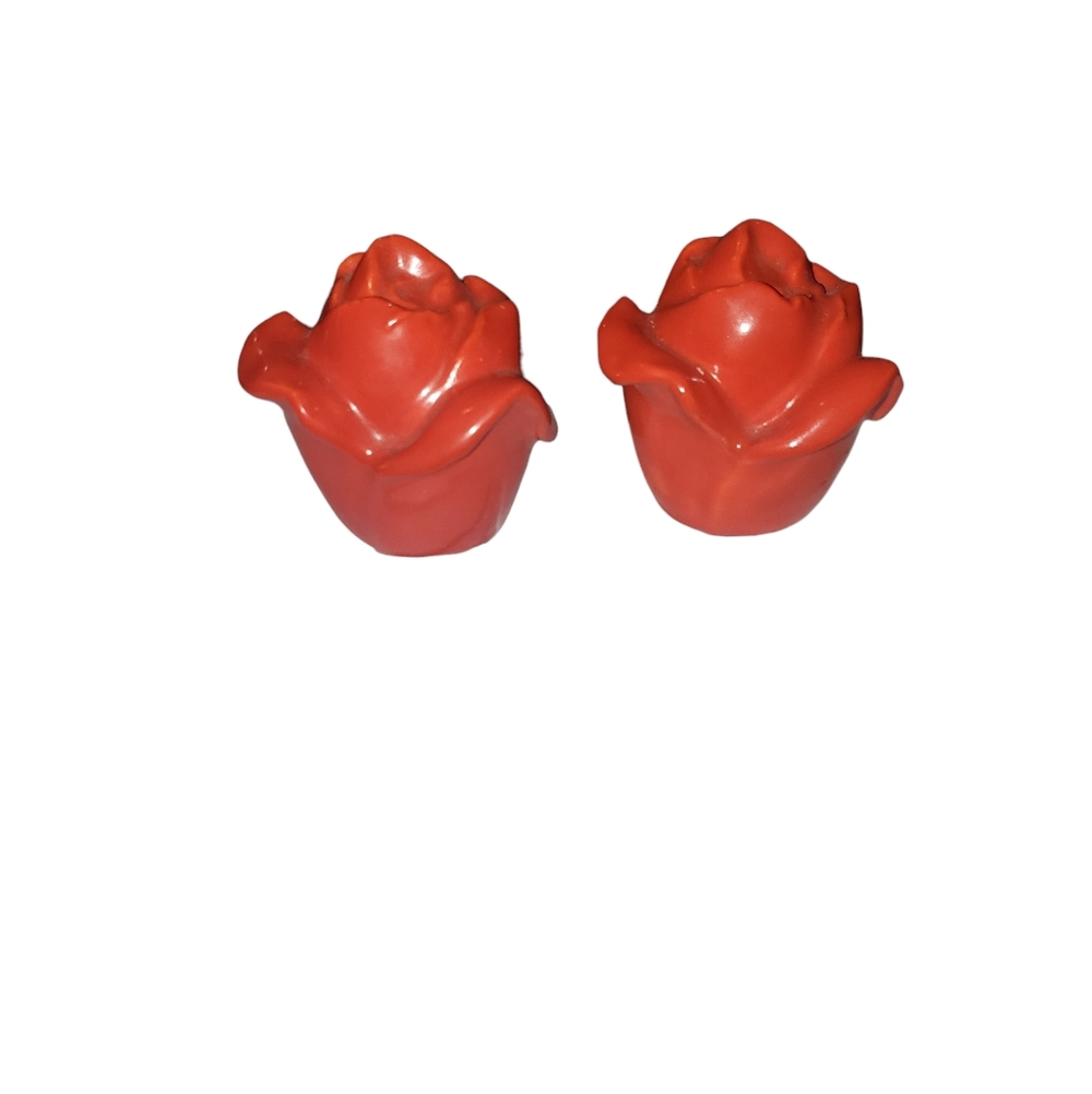 Vintage Red Rose Salt And Pepper Shakers